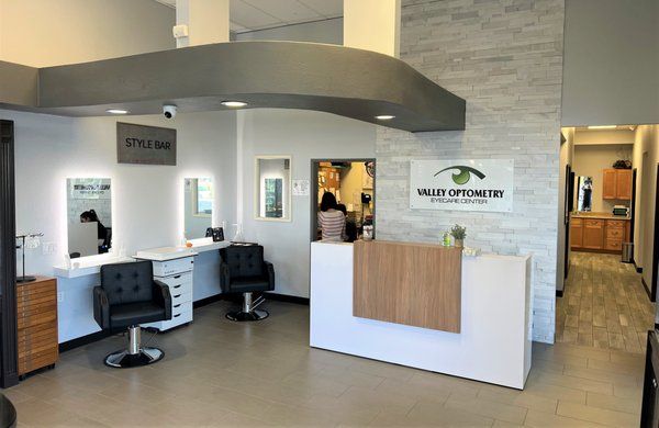 What Should You Expect During Your First Eye Exam in Reseda?